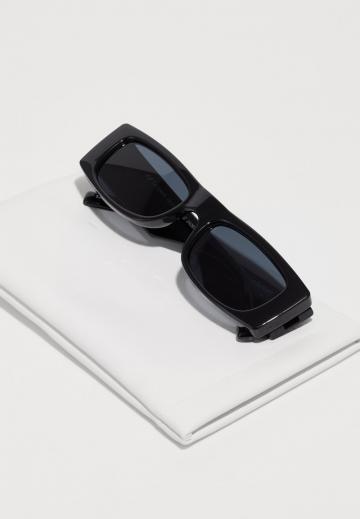 Солнечные очки