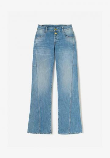 Клешеные джинсы