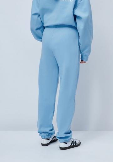 Спортивные штаны