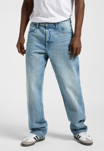 Свободные джинсы