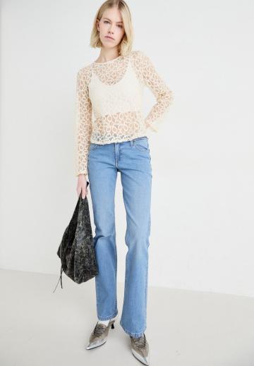 Клешеные брюки