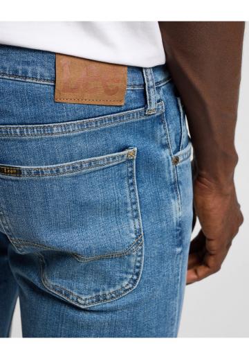 Узкие джинсы