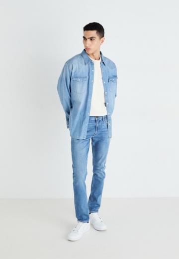 Узкие джинсы