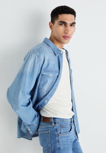 Узкие джинсы