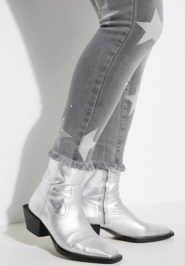 Короткие джинсы