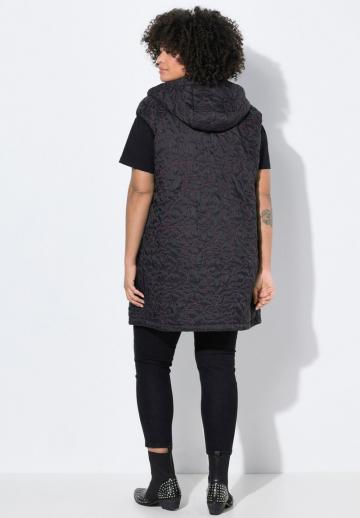 Длинный жилет