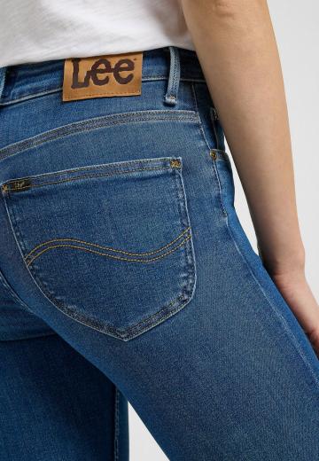 Узкие джинсы