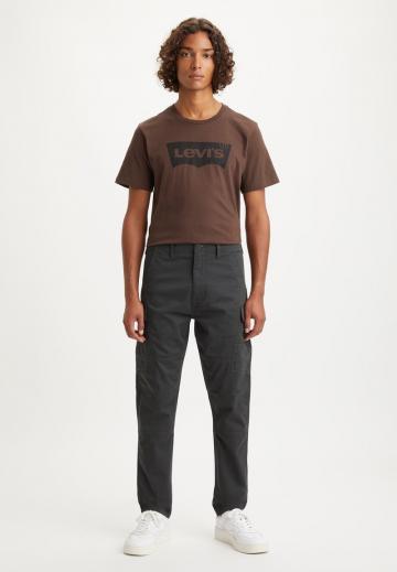 Брюки с накладными карманами