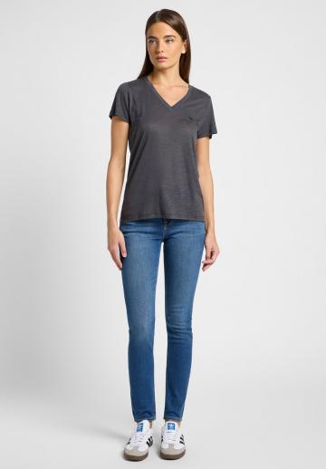 Узкие джинсы