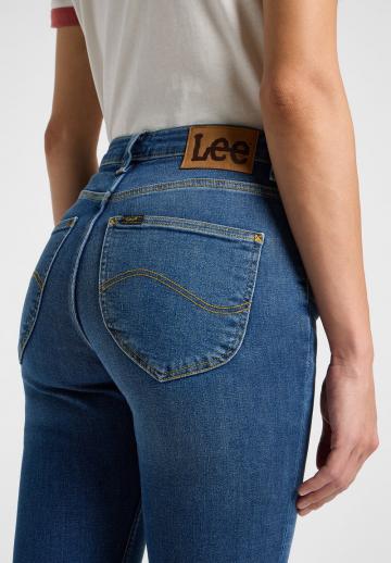 Узкие джинсы