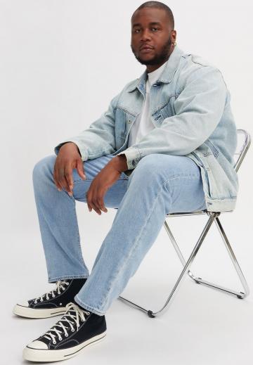 Узкие джинсы