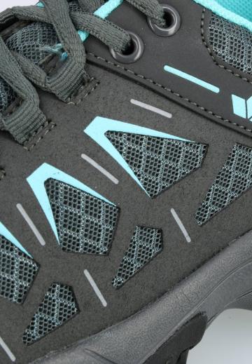 Походные ботинки