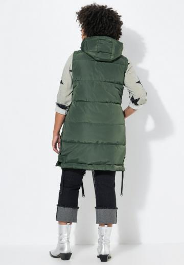 Длинный жилет