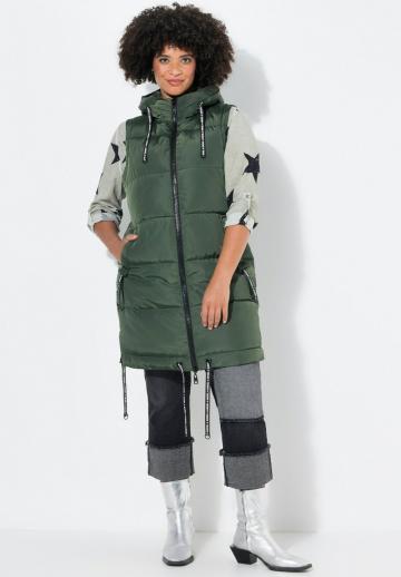 Длинный жилет