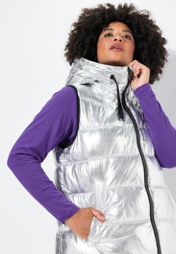 Длинный жилет