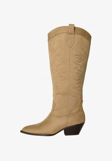 Ковбойские сапоги