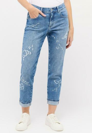 Короткие джинсы