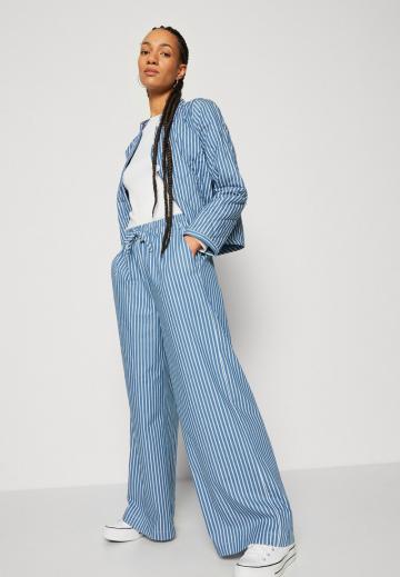 Широкие брюки