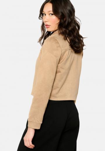 Короткая куртка