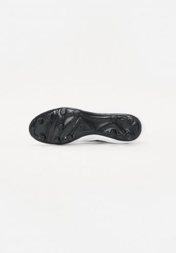 Футбольные бутсы