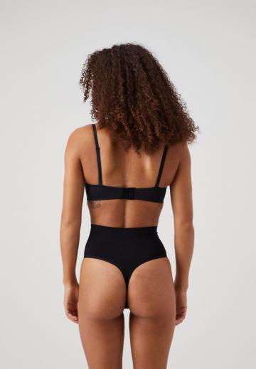 Корректирующее белье