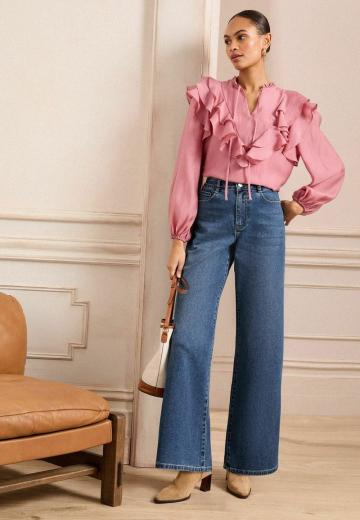 Клешеные джинсы