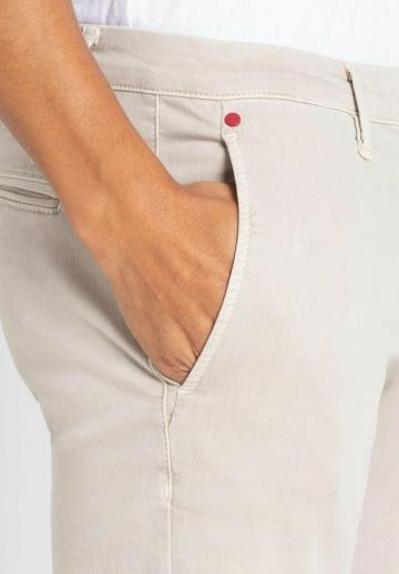 Брюки с накладными карманами