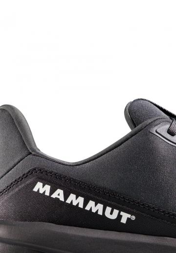 Походные кроссовки