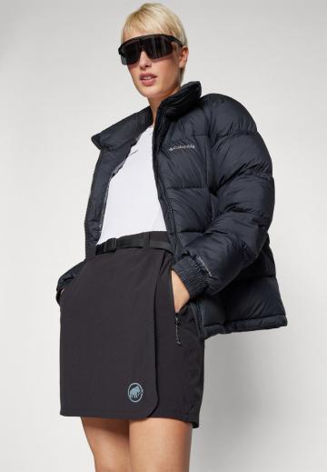 Юбка с накладными карманами