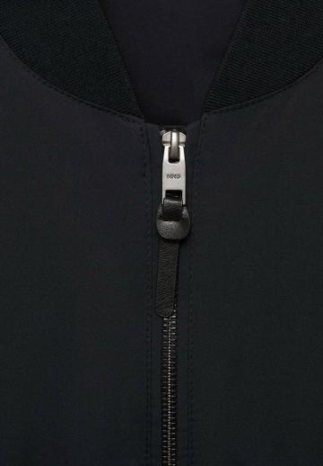 Куртка бомбер