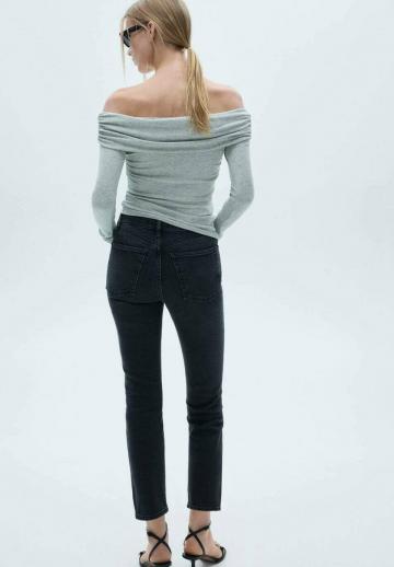 Короткие джинсы