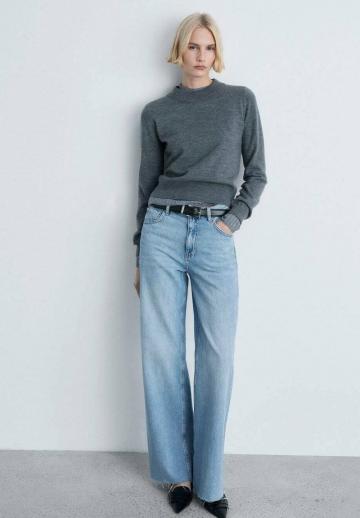 Прямые джинсы