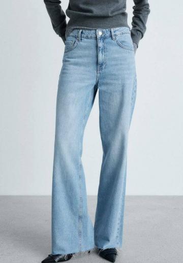 Прямые джинсы