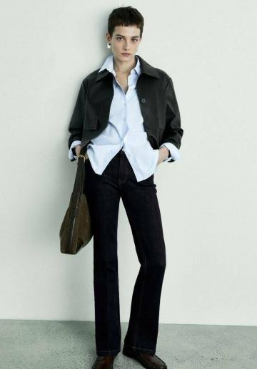 Клешеные джинсы