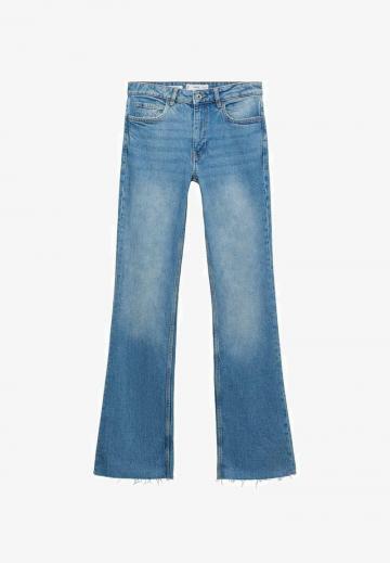 Клешеные джинсы