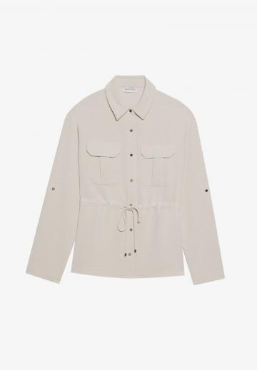 Куртка с накладнымит карманами