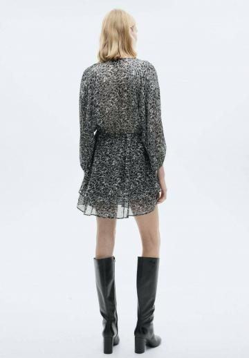 Короткое платье