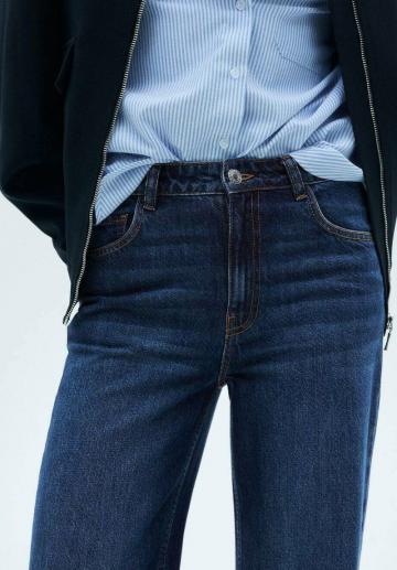 Прямые джинсы