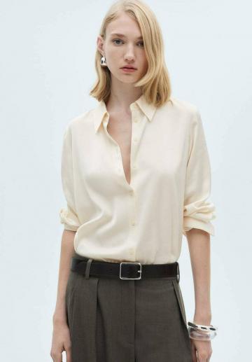 Атласная блузка