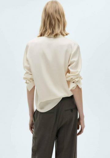 Атласная блузка