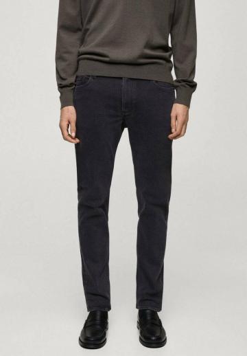 Узкие джинсы