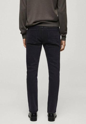 Узкие джинсы