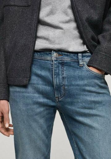 Узкие джинсы