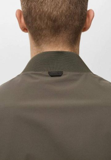 Куртка бомбер