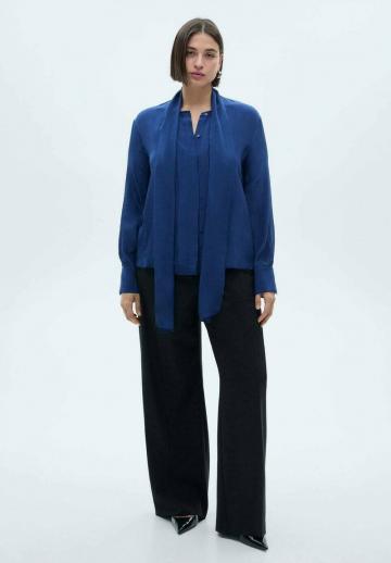 Атласная блузка