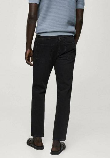 Узкие джинсы