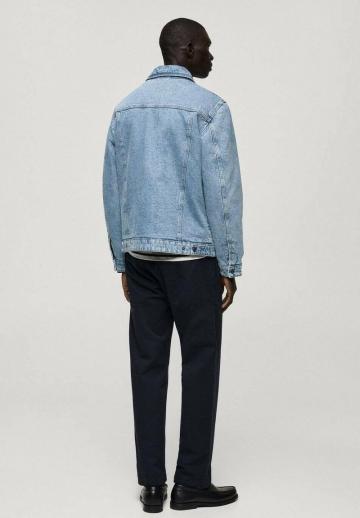 Джинсовая куртка