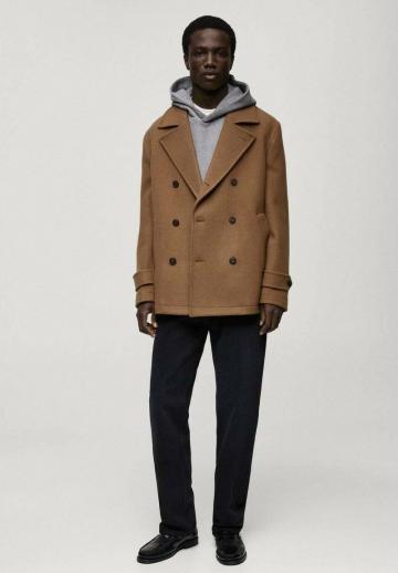 Короткое пальто