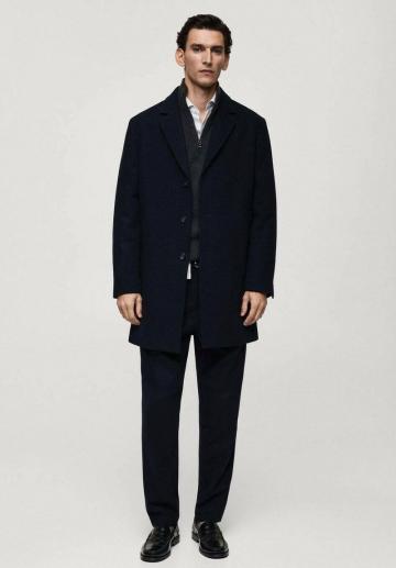 Короткое пальто