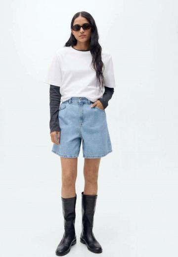 Джинсовые шорты